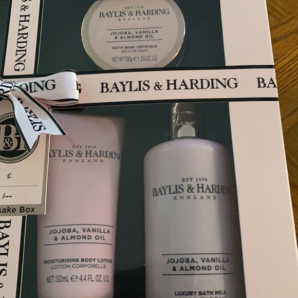 Baylis & Harding - Picture 3 of 5
